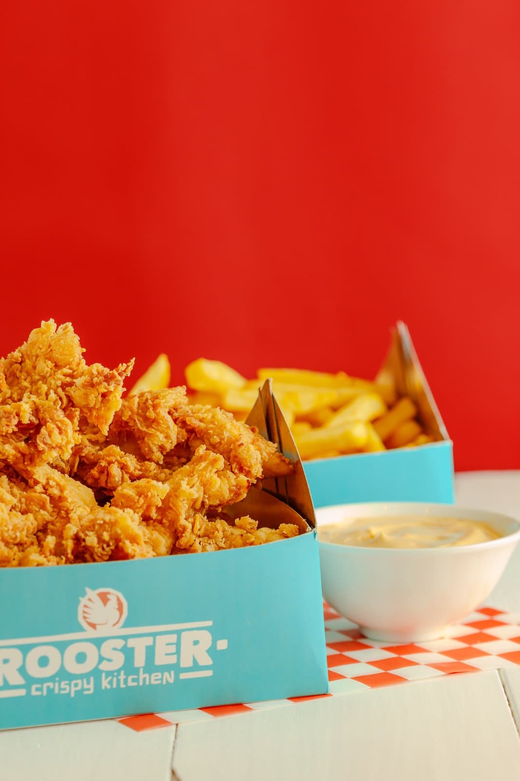 Classic Box Rooster com frango frito crocante e batata frita